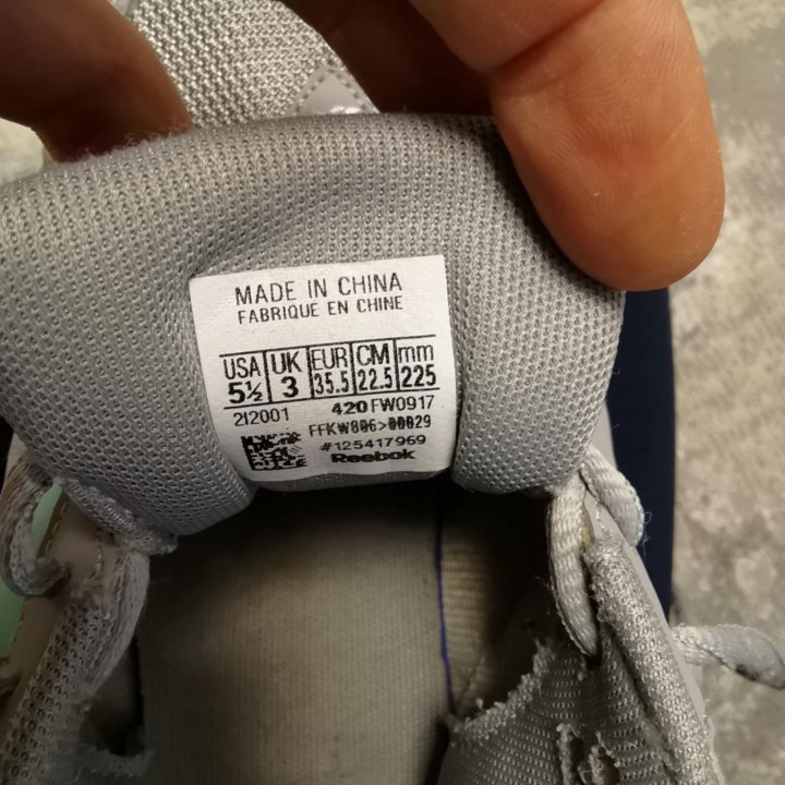 Кроссовки, Reebok