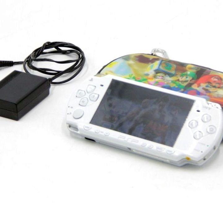 Игровая приставка Sony PSP 2008 Slim 16 Gb White Б