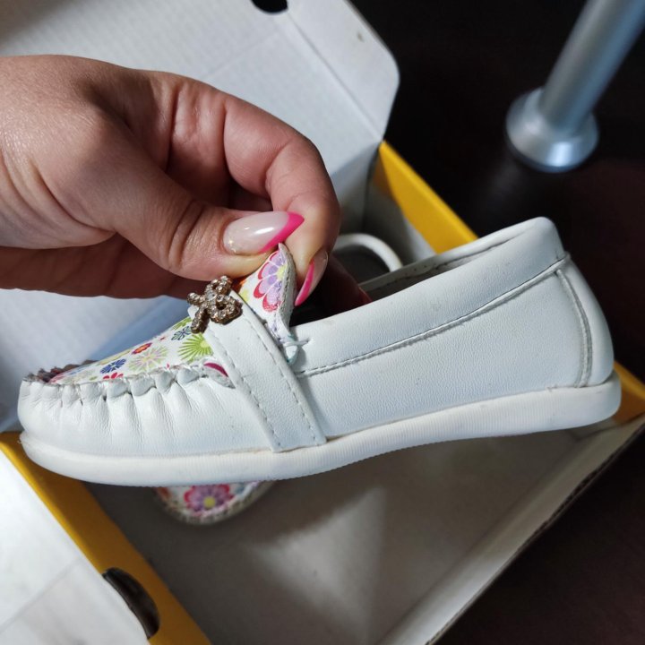 Мокасины для девочки