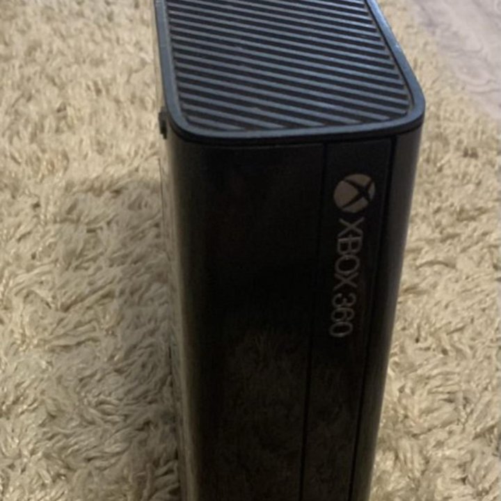 XBOX 360 E