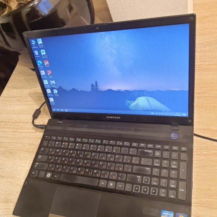 Samsung NP300V5A, core i7, nvidia gt520mx, 240SSD