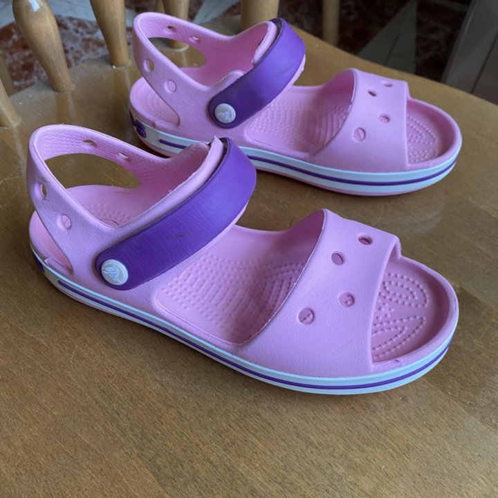 Сандали crocs j1