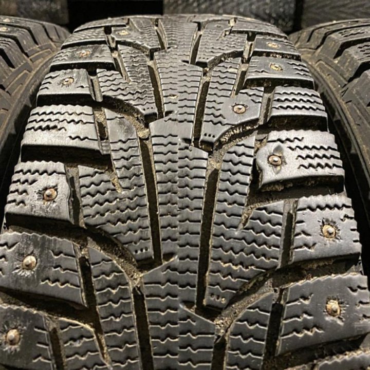 Зима Hankook W419 175/70 R14 Диски 4x114.3 D66.1