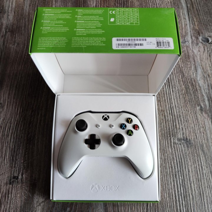 Microsoft Xbox One Controller White