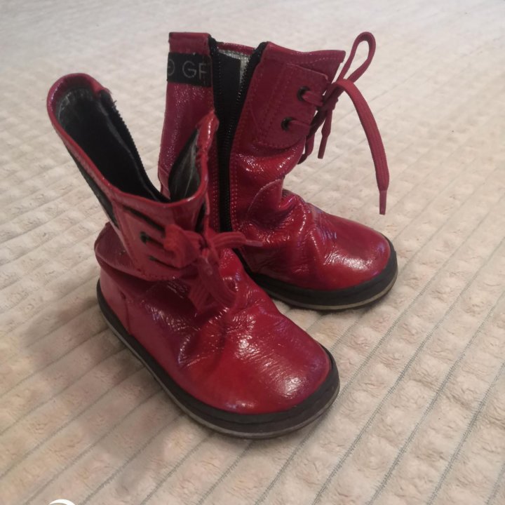 Ботинки для девочки