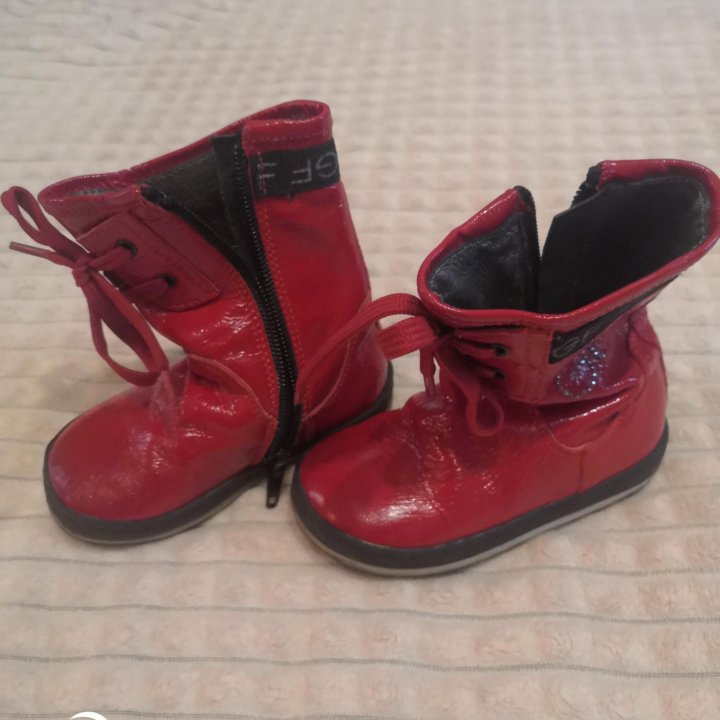 Ботинки для девочки