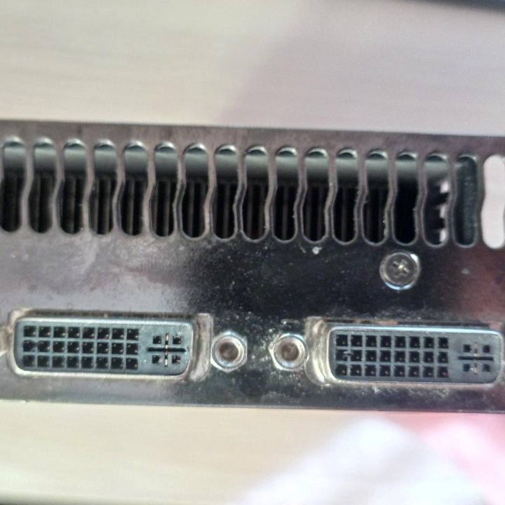 Nvidia GeForce GTX 580 (1.5 GB)