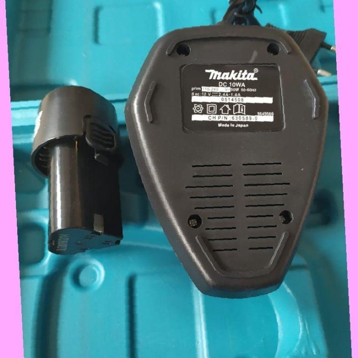 Аккумуляторный шуруповерт Makita 12V