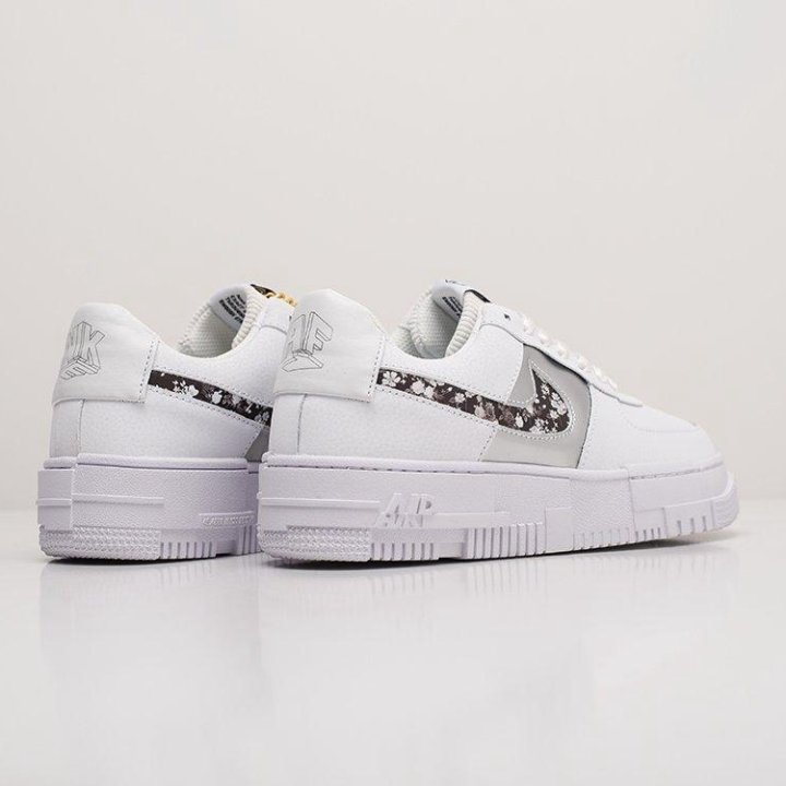 Кроссовки Nike Air Force 1 Pixel Low