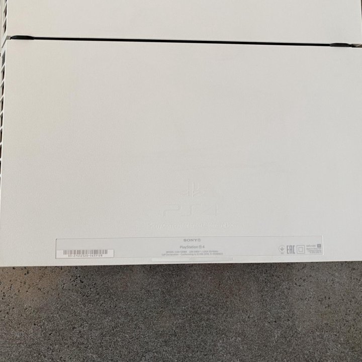 PS4 (белый, 500 Gb)
