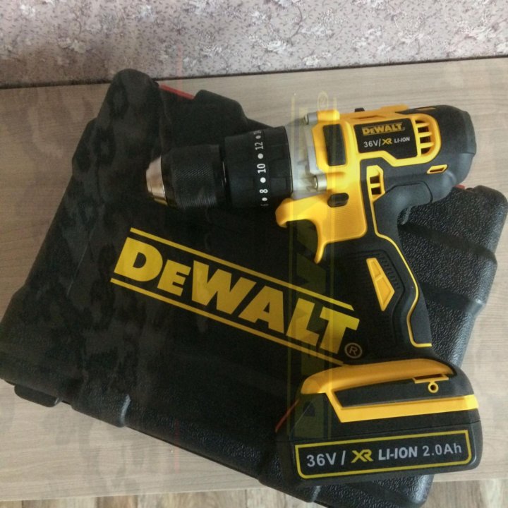 Шуруповерт Dewalt 36V