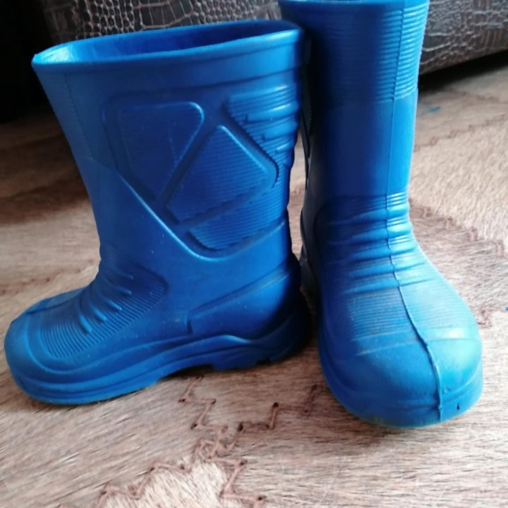 Резивые сапоги