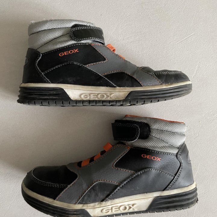 Ботинки Geox 34 размер