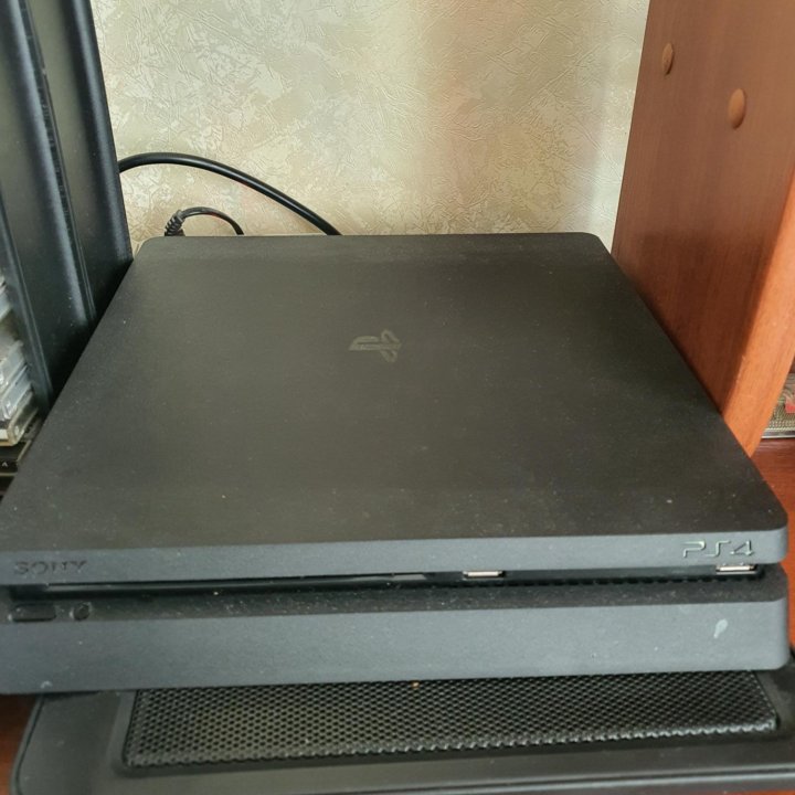 Sony PlayStation 4slim