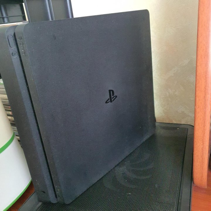 Sony PlayStation 4slim