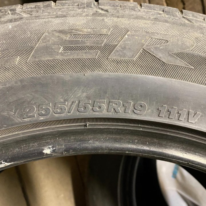 2шт. 255/55 R19 Bridgestone ЛЕТО