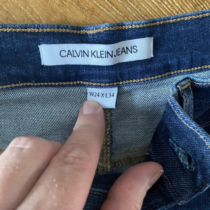 Джинсы женские CALVIN KLEIN