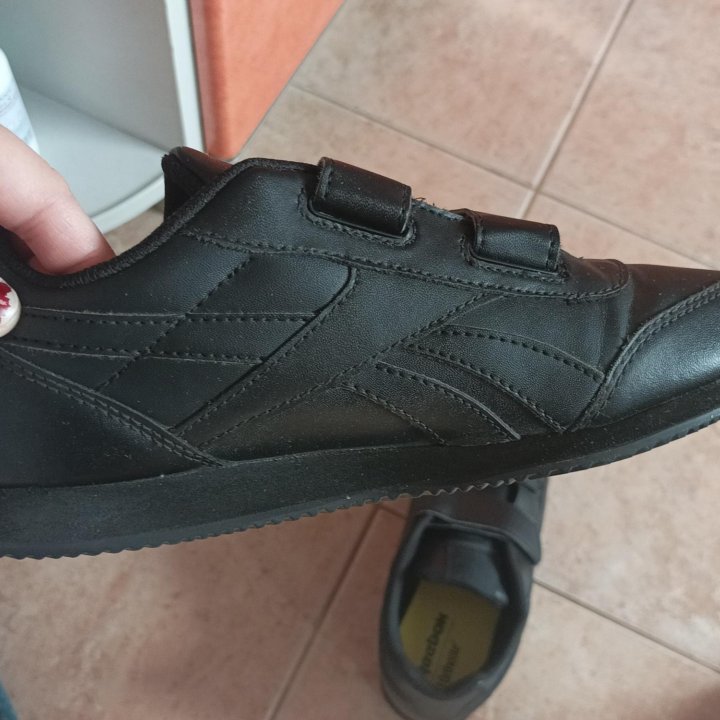 Кроссовки Reebok