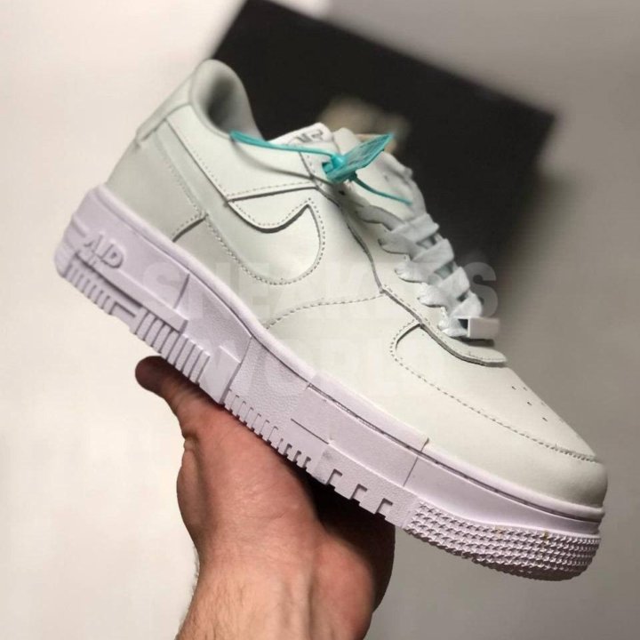 Кроссовки унисекс Nike air force. нат. кожа 40 р