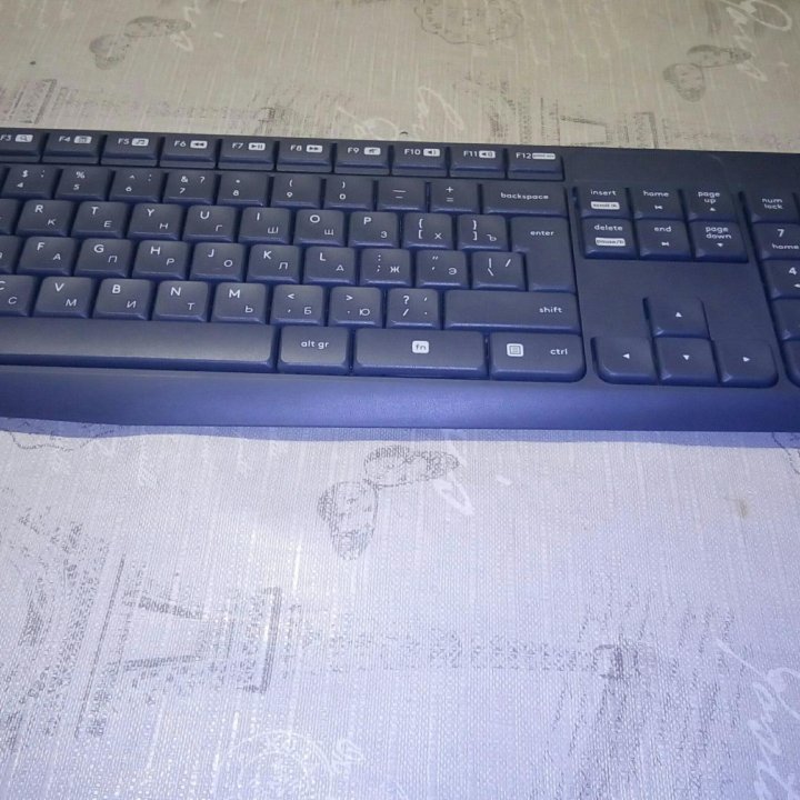 Bluetooth клавиатура Logitech MK235 Y-R0036. Новая