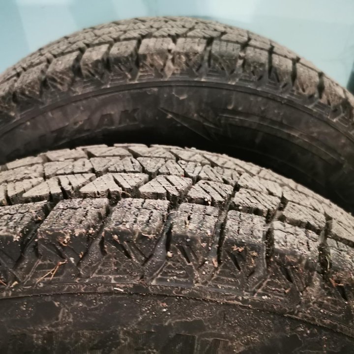 Bridgestone DMV-3 205/70/15