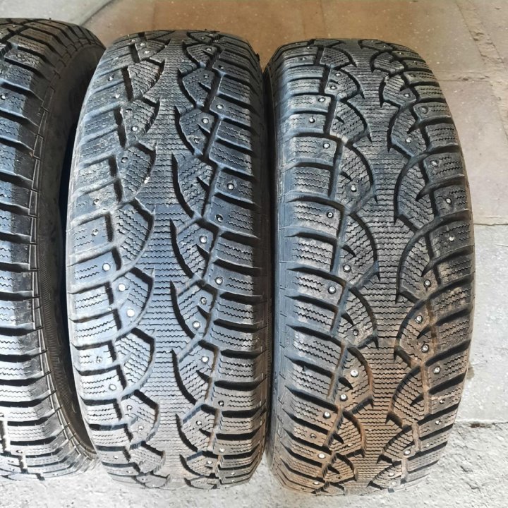 225/65R17 Continental Conti4x4IceContact (№4945)