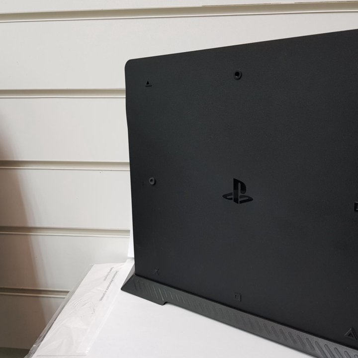 Play station 4 Slim/pro