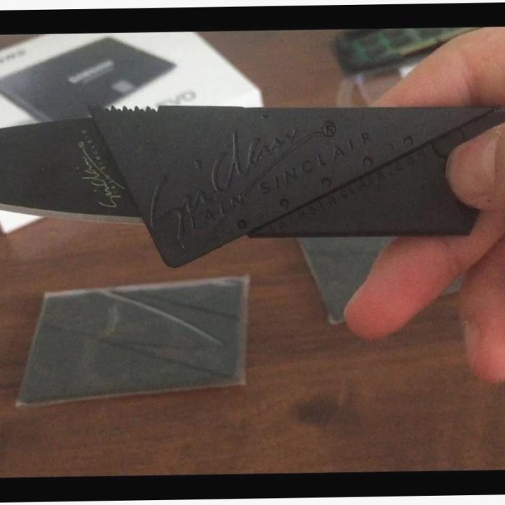 Нож в виде пластиковой карты новый