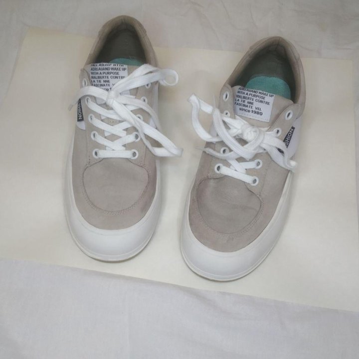 Обувь кроссовки, ботинки