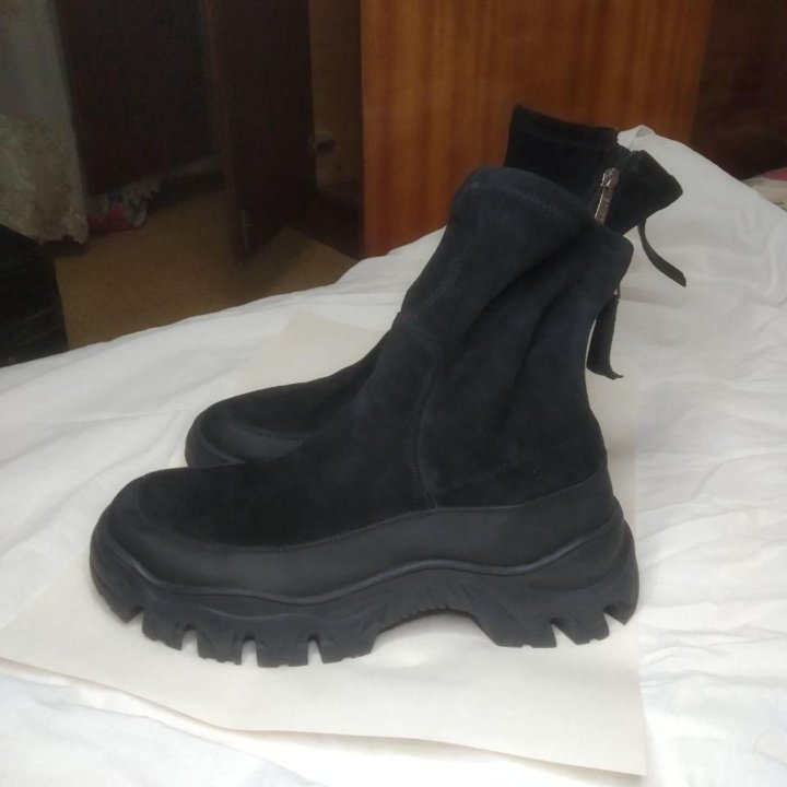 Обувь кроссовки, ботинки