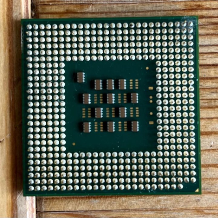 Intel e5-2609v2 E2220 E6300 SL6ZY SL6PF Athlon XP