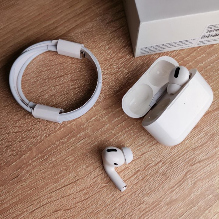 AirPods Pro premium