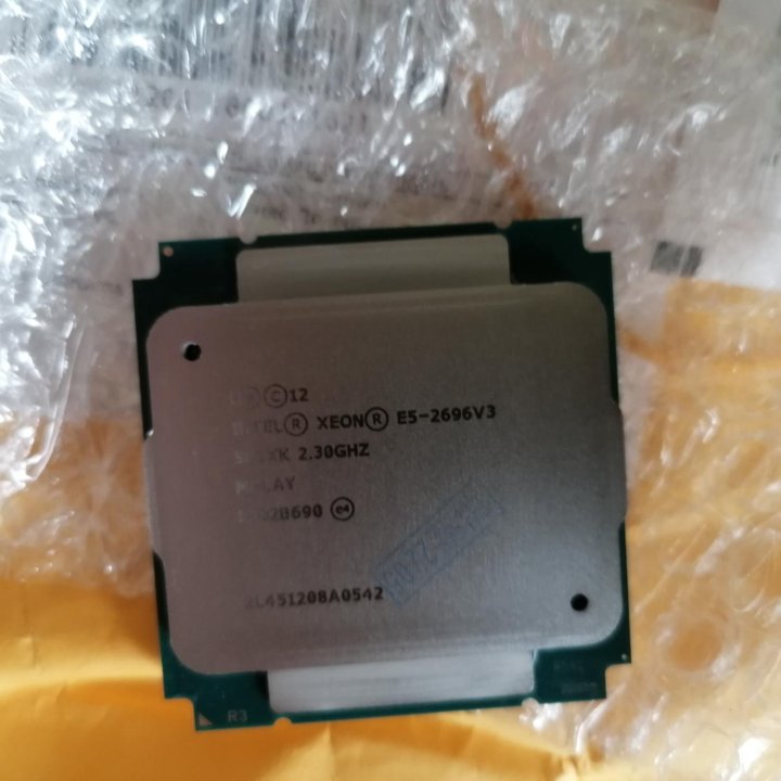 Процессор Intel XEON E5 2696V3