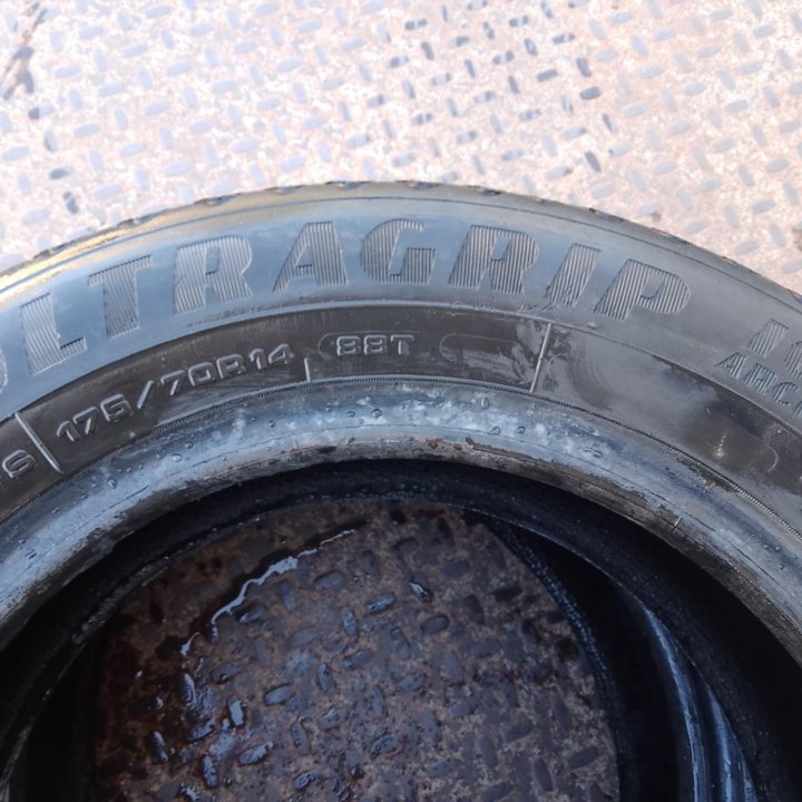 175/70 R14 GOODYEAR ULTRA GRIP ICE ARCTIC