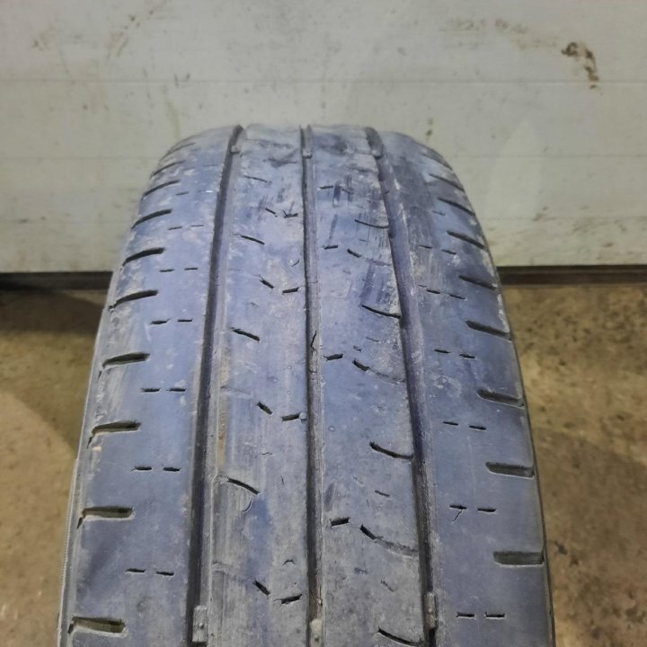 215/70R16С Kumho PorTran KC53 (Лот №4903)