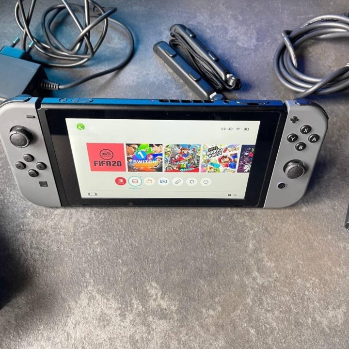 Nintendo switch rev.2 Grey и 200 игр