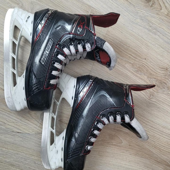 Хоккейные коньки bauer vapor X2.7