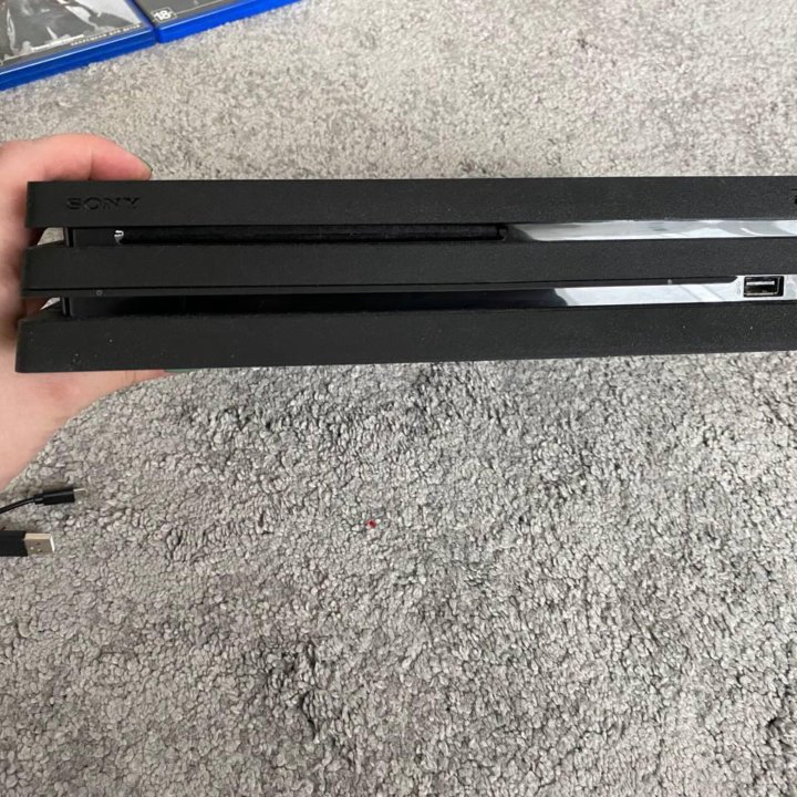 Приставка Sony PS4 Pro 1 tb