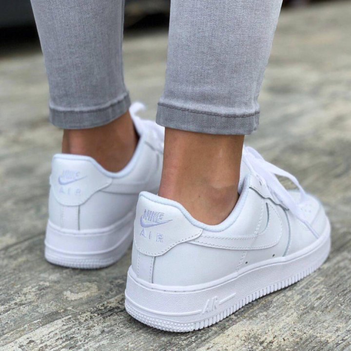 Кроссовки Nike Air Force 1