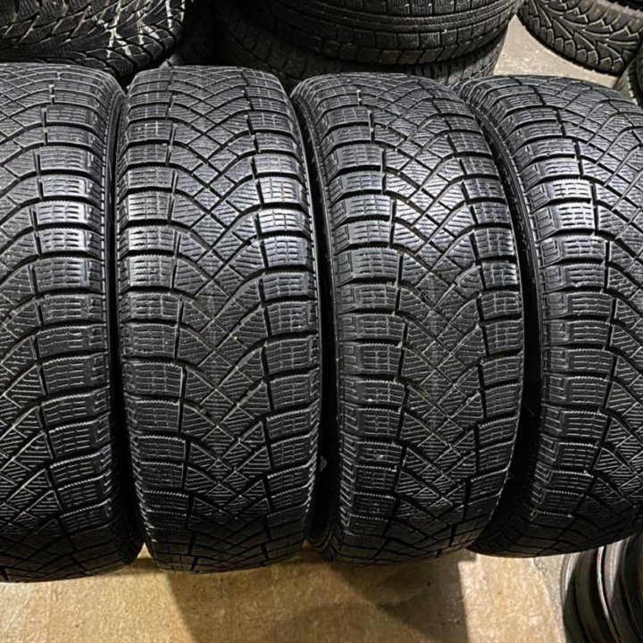 Зима Pirelli Ice Zero FR SUV 185/65 R15 92T