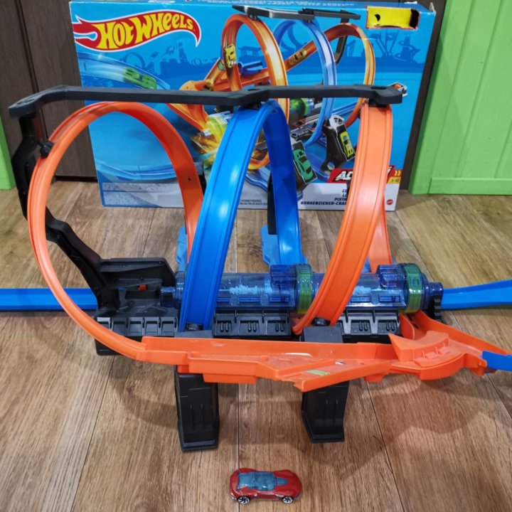 Трек Hot Wheels Экшн Винтовое столкновение FTB65