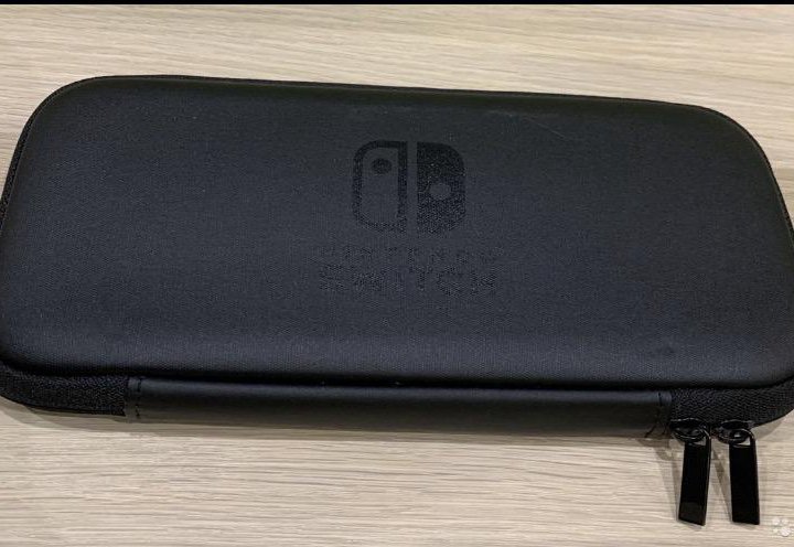 Nintendo switch (2019г)