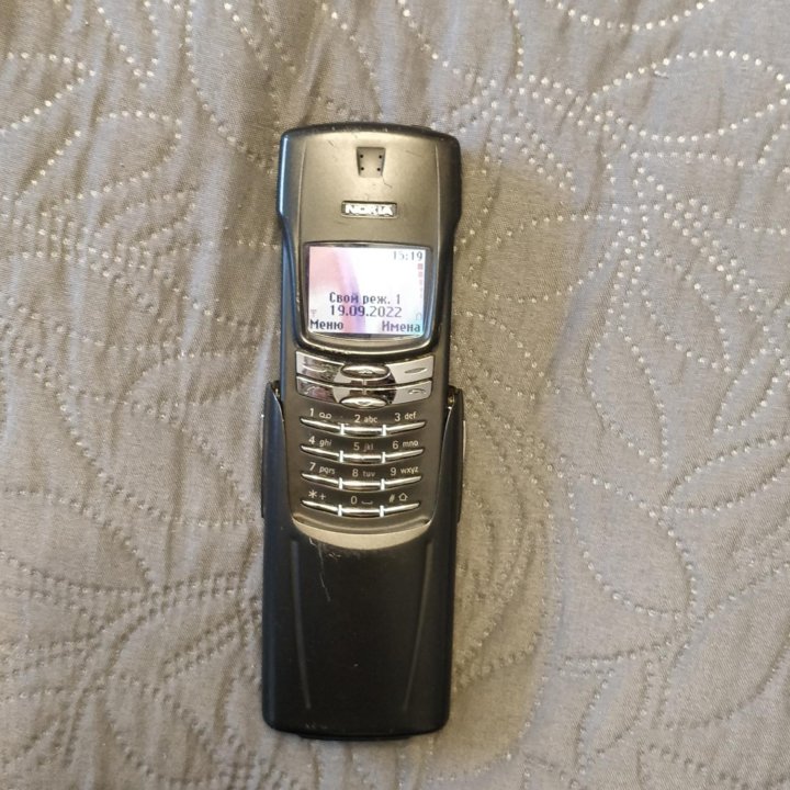 Nokia 8910i