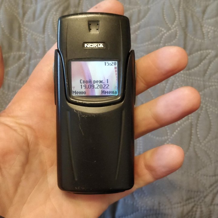 Nokia 8910i