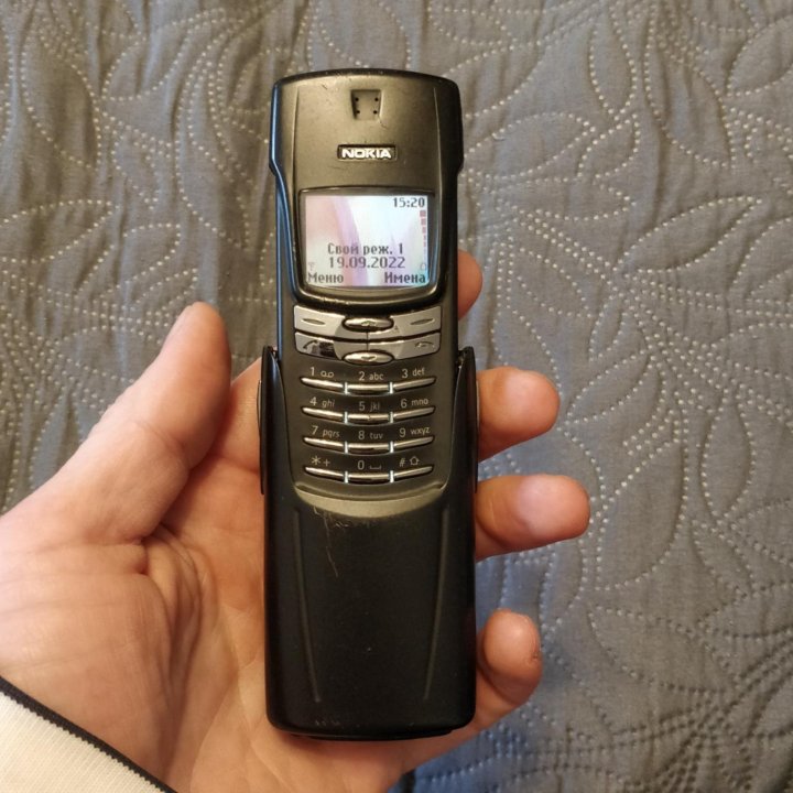 Nokia 8910i