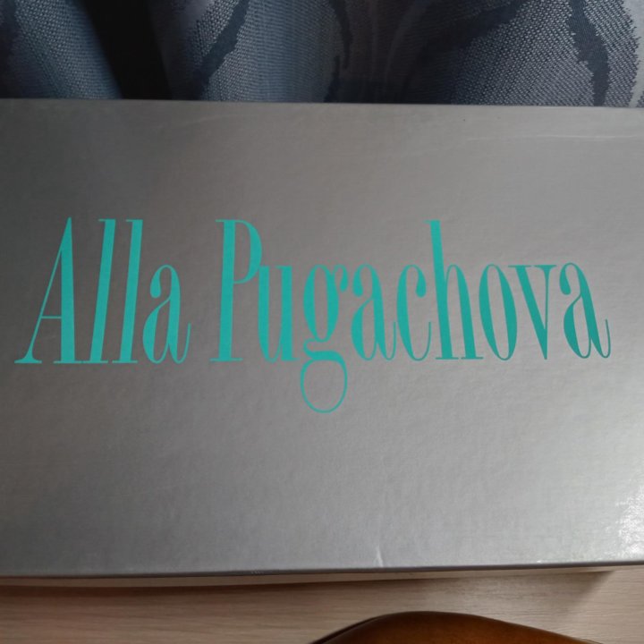 Женские ботинки