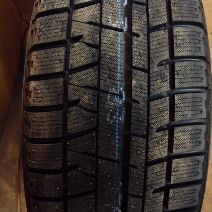 Зимняя резина 215/60 R-16 