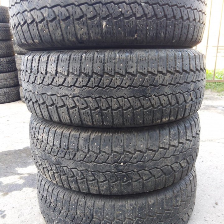 225 /60 R17