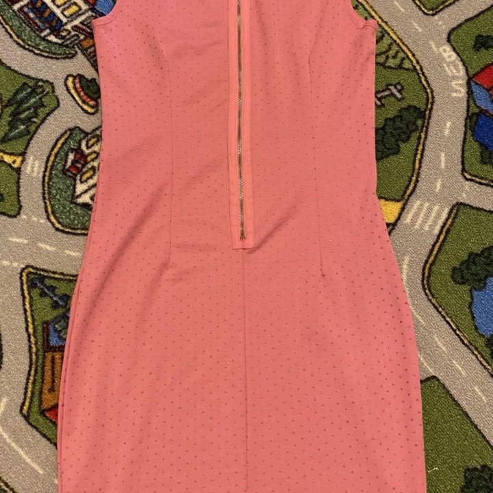Женское платье Reserved 42-44 р
