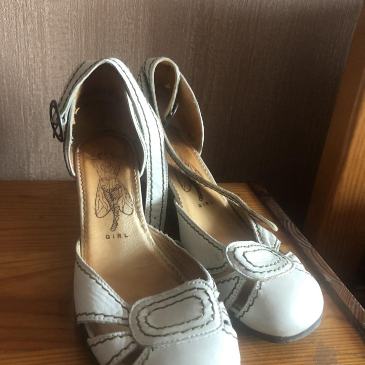 Кожаная обувь